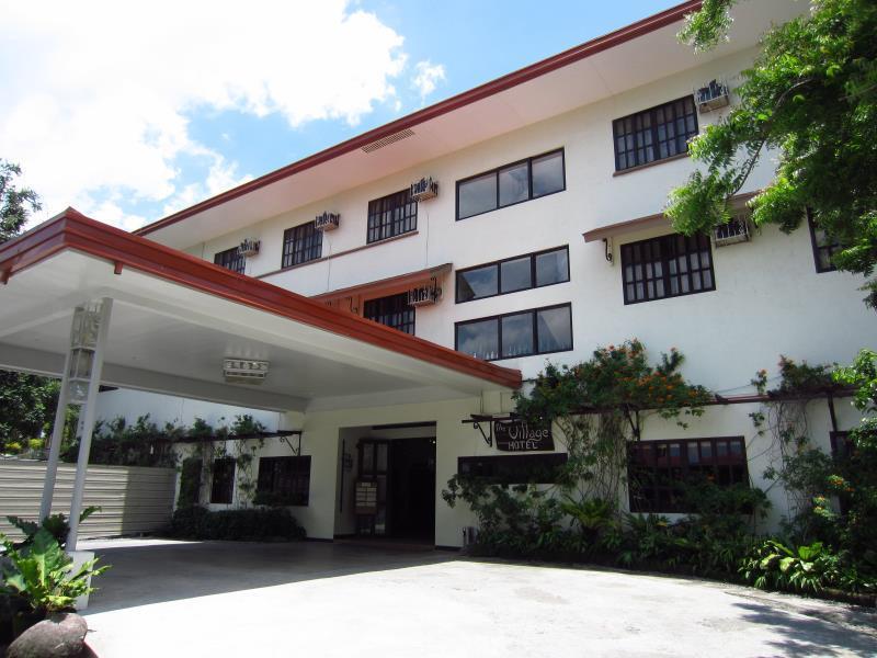 Nature'S Village Resort Bacolod Exterior photo
